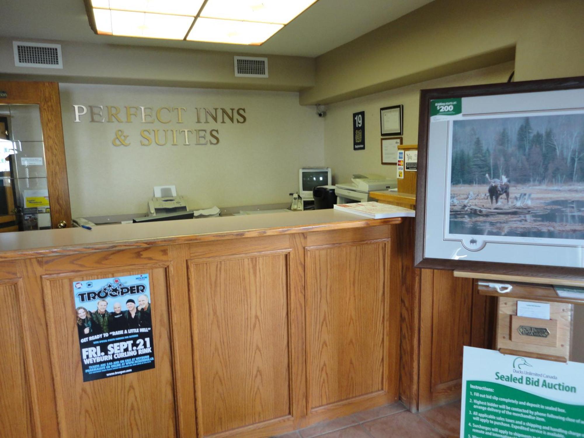 Perfect Inns & Suites Weyburn 외부 사진